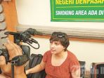 bule-inggris-penampar-petugas-bandara_20180804_080946.jpg