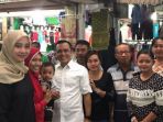 bupati-banyuwangi-abdullah-azwar-anas-dan-istrinya_20180106_235442.jpg