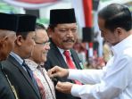 bupati-banyuwangi-abdullah-azwar-anas_20170508_110740.jpg