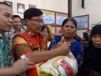 bupati-cirebon-sunjaya-purwadi-sastra_20180208_104134.jpg