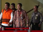 bupati-hulu-sungai-tengah-ditetapkan-tersangka_20180105_173051.jpg