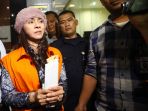 bupati-kepulauan-talaud-sri-wahyumi-resmi-ditahan-kpk_20190501_200851.jpg