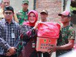 bupati-klaten-sri-mulyani-memberikansejumlah-bantuan-ke.jpg