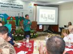 bupati-klungkung-pembicara-seminar-nasional_20190220_232020.jpg