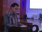 bupati-lembata-eliaser-yentji-sunur-saat-memberi-sambutan-dalam-pelun_20180508_093232.jpg