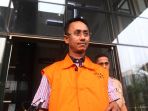 bupati-pamekasan-diperiksa-perdana_20170809_221828.jpg