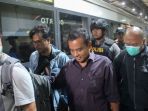 bupati-purbalingga-tasdi-kemeja-ungu_20180605_211736.jpg