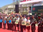 bupati-simalungun-jr-saragih-dan-panglima-tni-jenderal-gatot-nurmantyo_20160802_123012.jpg