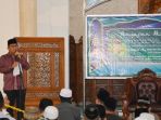 bupati-tulungagung-syahri-mulyo-saat-menghadiri-pengajian-oleh-kh-anwar-zahid_20180923_182452.jpg