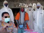 buronan-interpol-asal-amerika-serikat-diringkus-di-bali_20200724_205143.jpg
