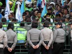 buruh-di-bandung-demonstrasi-tuntut-hakim-netral_20150511_193722.jpg