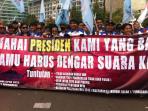 buruh-tolak-kenaikan-harga-bbm_20141110_20141110_112849.jpg
