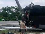 bus-brimob-kecelakaan.jpg