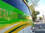 bus-dewa-united-terparkir-di-ruas-jalan-slamet-riyadi-kota-solo.jpg