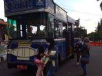 bus-gatrik-yang-stand-by-di-alun-alun-ciamis.jpg