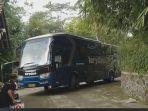 bus-karya-jasa-blusukan-kebun.jpg