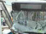 bus-kecelakaan_20160811_160428.jpg