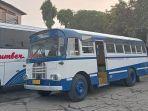 bus-klasik-nissan-diesel1.jpg