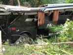 bus-lampung-ke-jurang-787.jpg