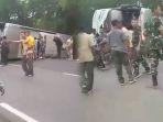 bus-mira-terguling-di-madiun.jpg