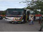 bus-npm-tabrak-motor-di-muaraenim.jpg