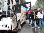 bus-rombongan-istri-lurah-se-bandung-tabrak-truk.jpg