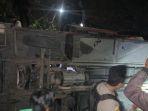 bus-rombongan-santri-gontor-nihhh.jpg