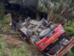 bus-terguling-di-jambi.jpg