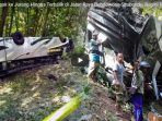 bus-terperosok-ke-jurang-hingga-terbalik-di-jalan-raya-bondowoso-situbondo_20180608_152543.jpg