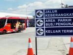 bus-transportasi-umum-di-semarang_20170805_115951.jpg