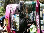 bus-wisata-po-suka-damai-terperosok_1.jpg