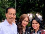 busana-iriana-jokowi-saat-foto-dengan-inul-daratista-tuai-pujian.jpg