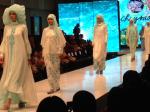 busana-muslim-bermotif-keindahan-laut.jpg