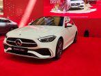 c-class-generasi-keenam-ngaspal.jpg