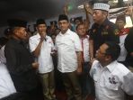 cagub-dki-anies-sapa-pendukung-agus-sylvi_20170308_125201.jpg