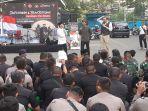cak-lontong-dan-kawan-kawan-hibur-anggota-tni-polri.jpg