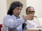 cak-nun-ajak-sinau-bareng-puluhan-jurnalis_20190403_181005.jpg