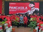 cakada-pdip-terima-pohon-dari-k.jpg
