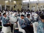calon-haji-embarkasi-makassar_20160808_100230.jpg