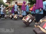 calon-jemaah-haji-kediri_20170728_095706.jpg