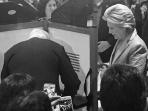 calon-presiden-amerika-serikat-hillary-clinton_20161108_222814.jpg
