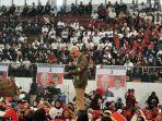 calon-presiden-capres-ganjar-pranowo-di-deklarasi-dukungan-mantan-asn-di-dbl-arena-surabaya.jpg