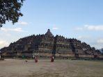 candi-borobudur-dan-stupa-induk.jpg