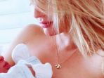 candice-swanepoel_20180620_143759.jpg