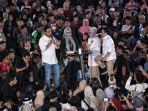 capres-cawapres-no-01-anies-baswedan-muhaimin-iskandar-dan-istri-masing.jpg