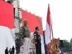capres-ganjar-pranowo-dan-mahfud-md-saat-kampanye-akbar-pilpres-2024-di-banyuwangi.jpg