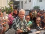 capres-pdip-ganjar-pranowo-jempol-nih3.jpg