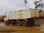 capture-video-viral-driver-truk-tambang-ngedrift.jpg