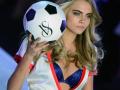 cara-delevingne-di-victorias-secret-fashion-show-2013.jpg
