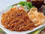 cara-masak-nasi-goreng-sederhana-tapi-enak-banget-ala-pedagang-gerobak.jpg